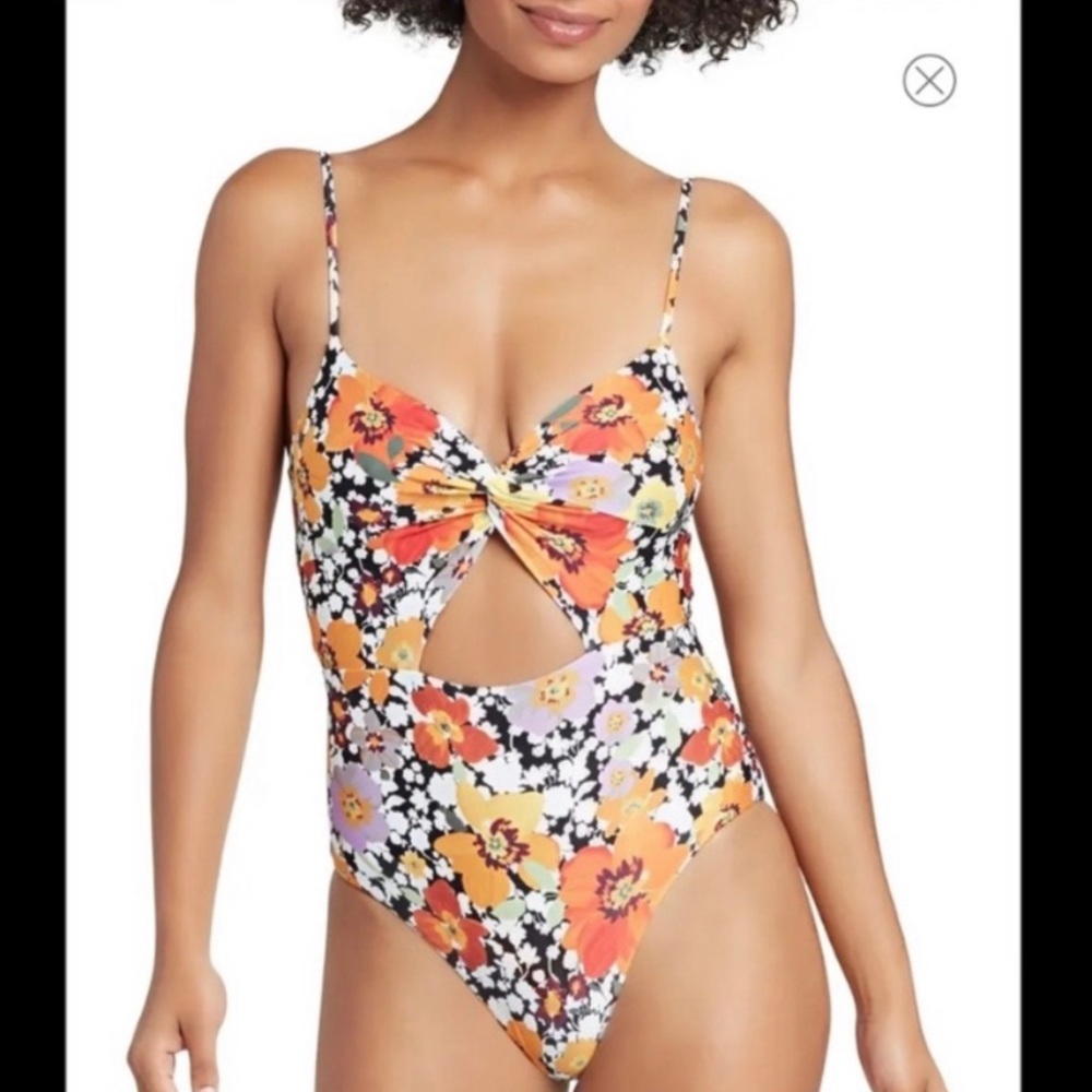 L Space Kyslee Cutout One Piece Swimsuit, size 8